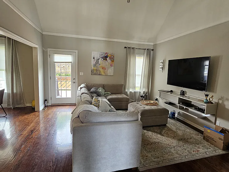 12315 Amber Woods Ct — Photo 7