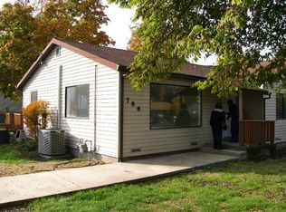 786 Lawnsdale Rd, Medford, OR 97504