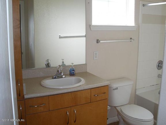 3rd image of 8290 Gate Pkwy W Unit 507