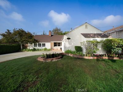 1135 Coronet Ave, Pasadena, CA, 91107