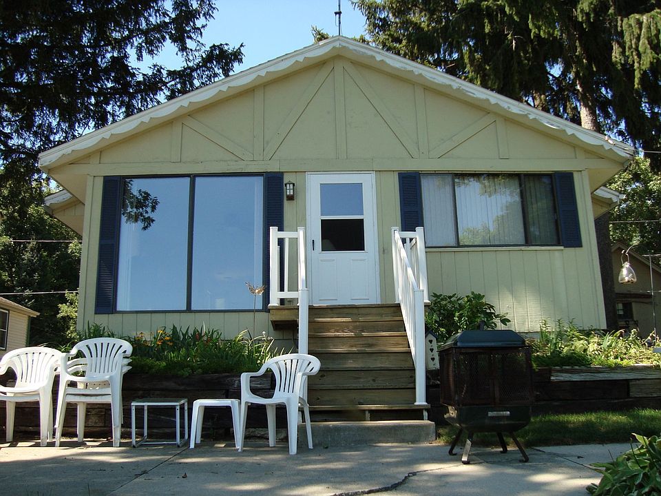 2nd image of 5898 N Lake Dr