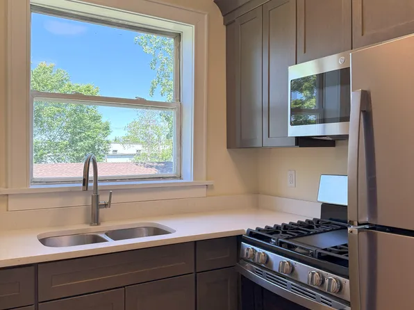 920 Eastgate Ave APT 2N, Saint Louis, MO 63130