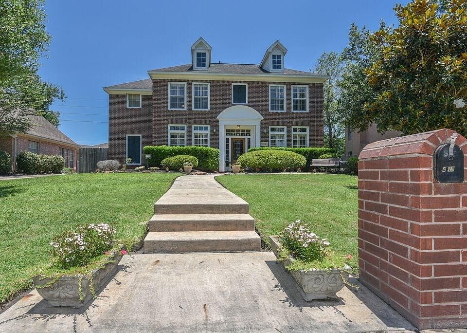 1st image of 4719 Brook Shadow Dr