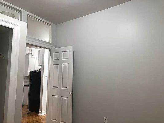 3rd image of 551 W 170th St #26A