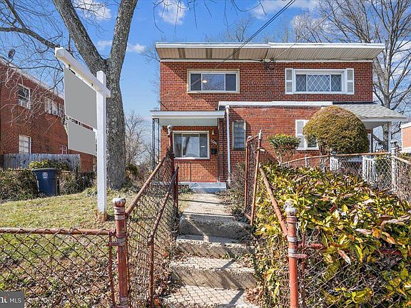 2nd image of 8422 12th Ave