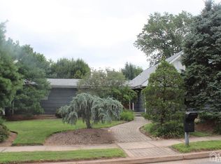 16 Monica Dr, Edison, NJ 08820