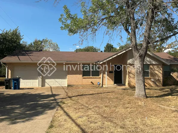 202 Jefflyn Ct, Euless, TX 76040