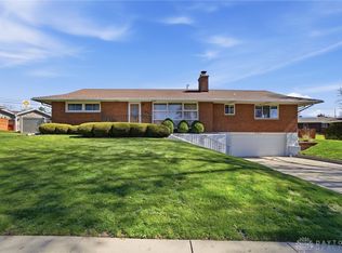 519 Kenbrook Dr, Vandalia, OH
