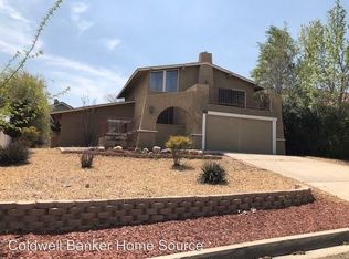 12910 Cedarbrook Ln, Victorville, CA 92395
