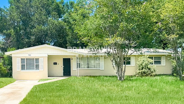 1st image of 7603 Brockhurst Dr