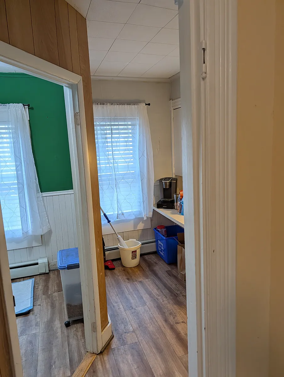 Building Photo - 129 Loomis St #1