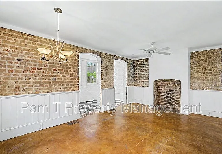 521 E Harris St #A — Photo 4