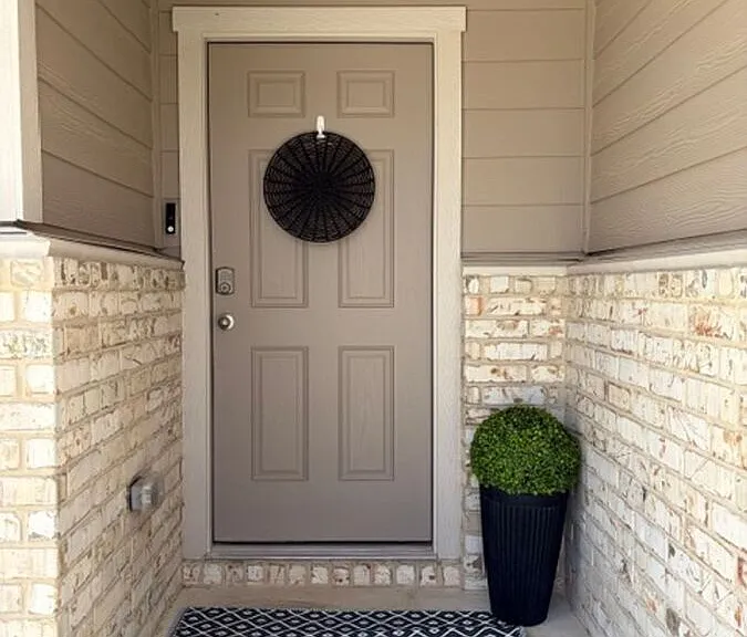 129 Hugh Dr — Photo 4