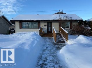 7712 Argyll Rd NW, Edmonton, AB T6C 4A8