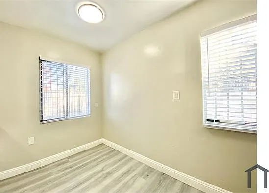 8911 S Figueroa St #1 — Photo 8