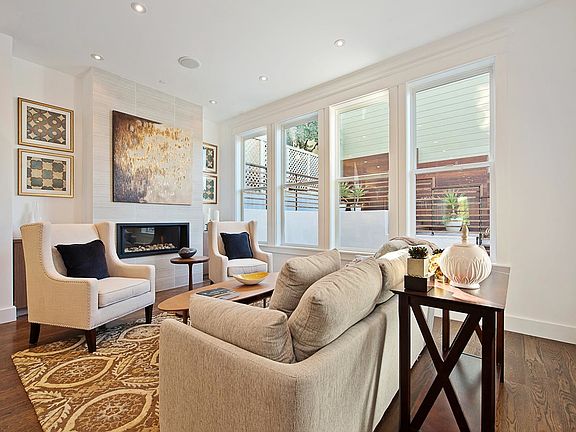 2nd image of 290 Collingwood St