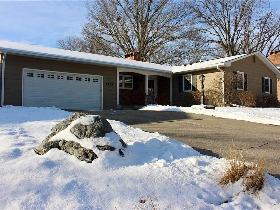 1st image of 1923 Paulson Dr