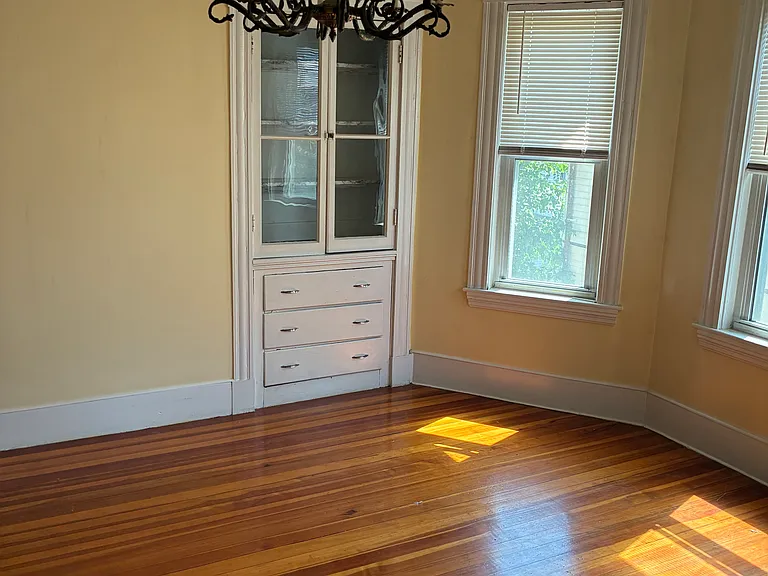 27 Irma Ave #2 — Photo 14