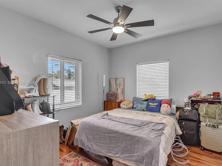 3151 NW Flagler Ter — Photo 31