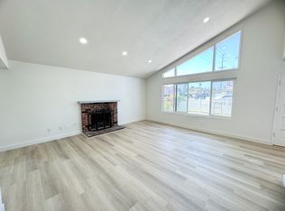 204 Springfield Ave APT A, Huntington Beach, CA 92648