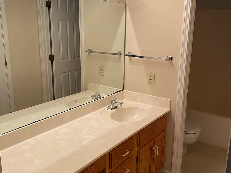 2823 College Ave #2 — Photo 10