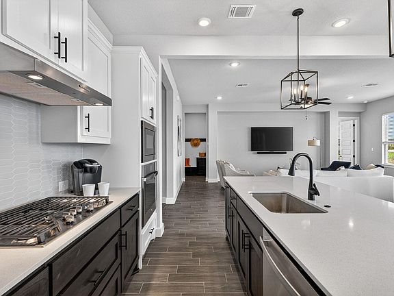 4th image of 6816 Empresa Dr