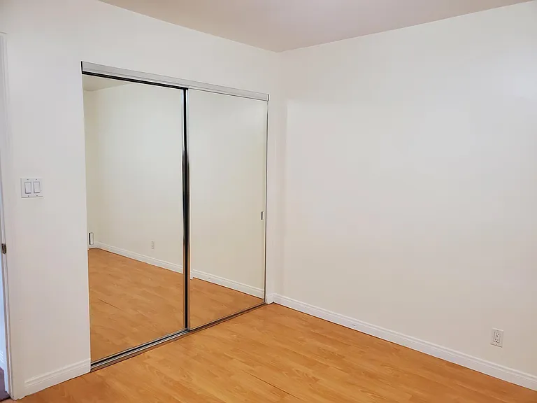 2234 Delaware Ave #A — Photo 16