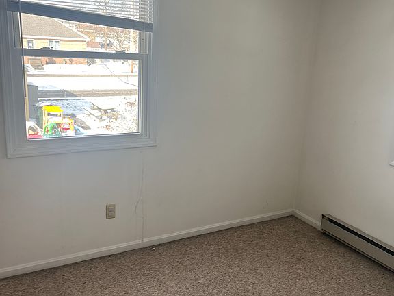 5th image of 506 S Chapel St #1