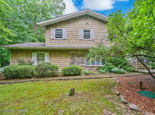 226 Grouse Run, Cresco, PA 18326