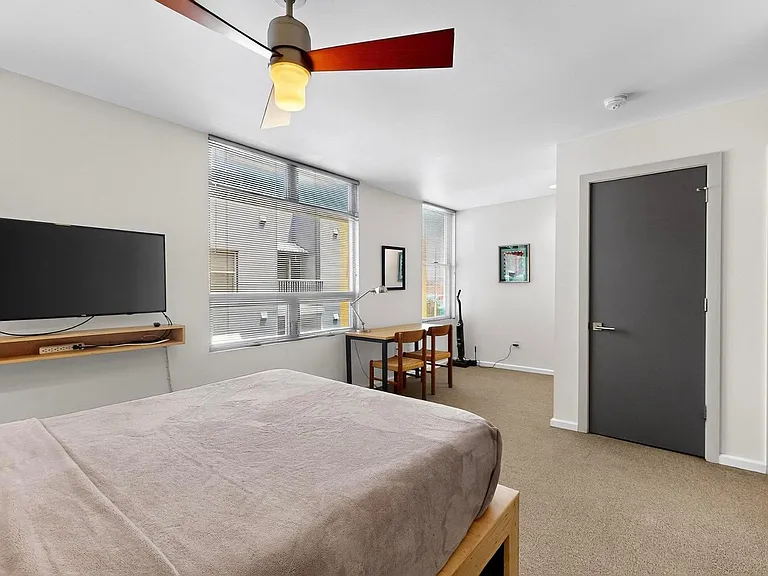 343 Platinum St SW #B — Photo 20
