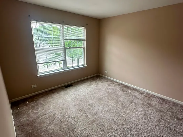 1251 Brookdale Dr — Photo 12