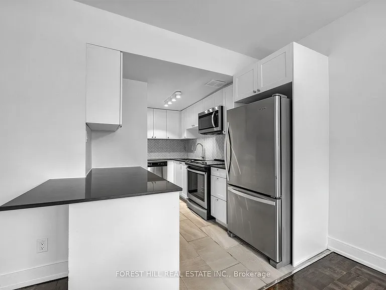 70 Spadina Rd #102 — Photo 15