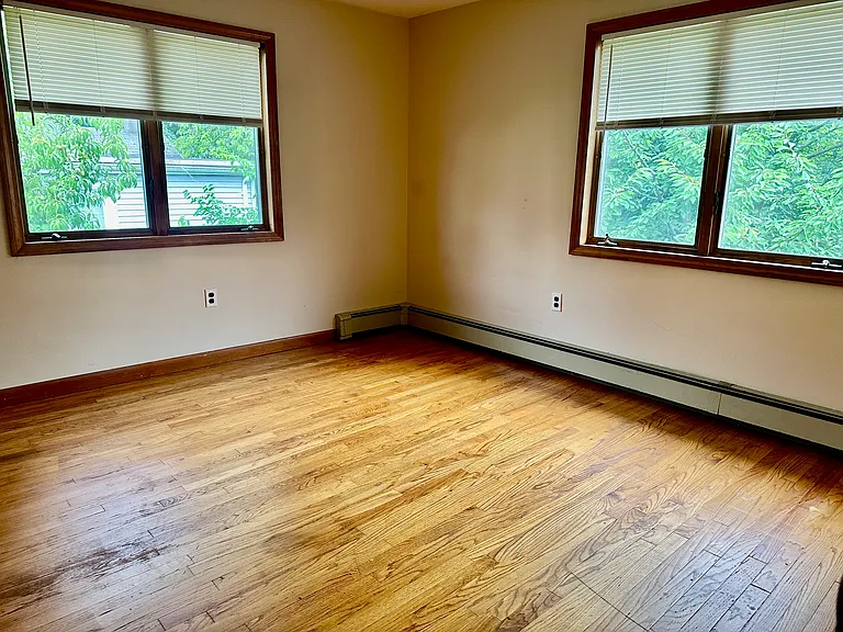 32 Forest St #32 — Photo 12