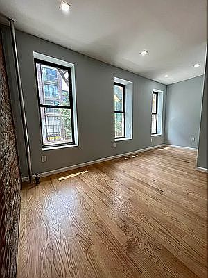 4th image of 299 Hancock St APT 3B