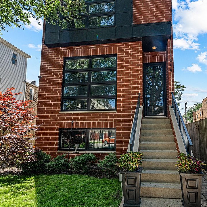 1st image of 1644 N Washtenaw Ave