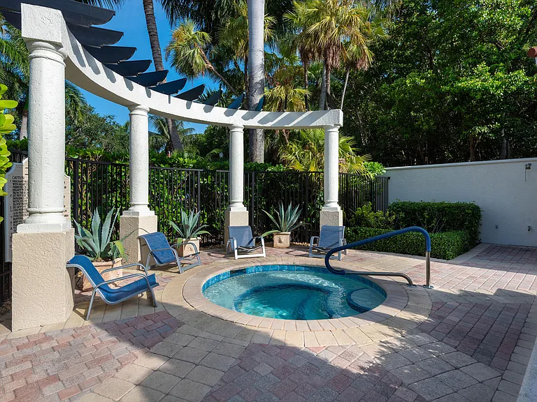 1106 Tuscany Way — Photo 27