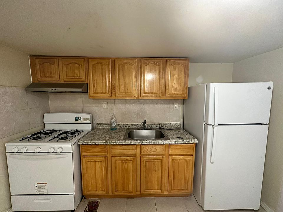1st image of 218-17 112th Ave