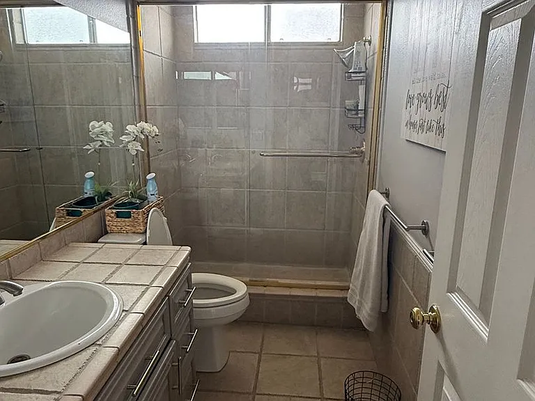 25930 Narbonne Ave #110 — Photo 12