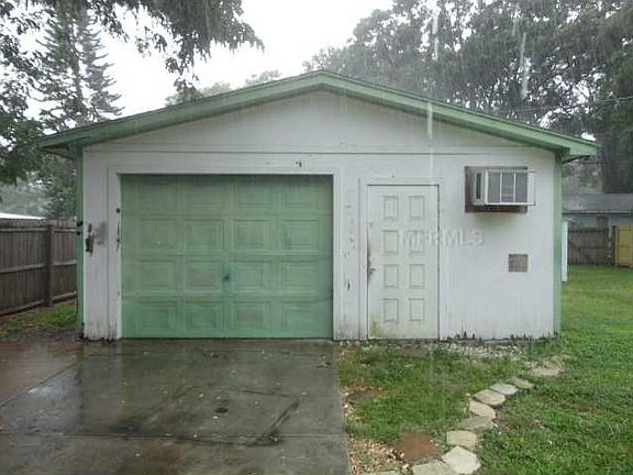 3rd image of 1240 52nd Ave N