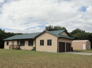 18 Rose Dr, Cottonwood Falls, KS 66845