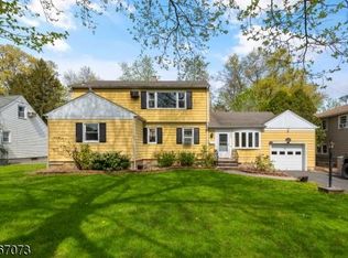 606 Cranford Ave, Kenilworth, NJ 07033