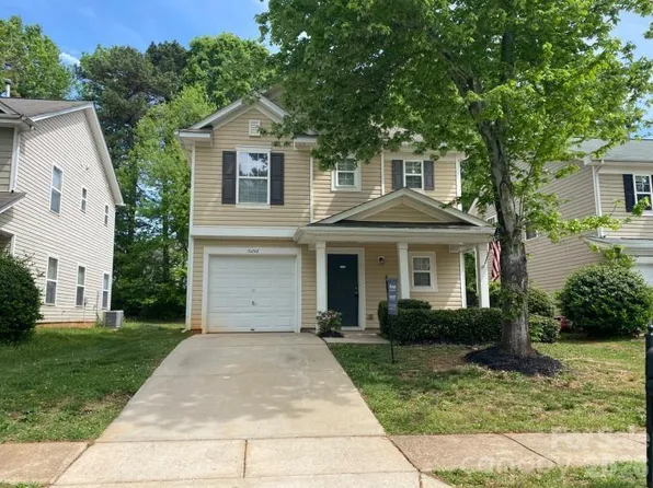 10242 Hugue Way, Charlotte, NC 28214
