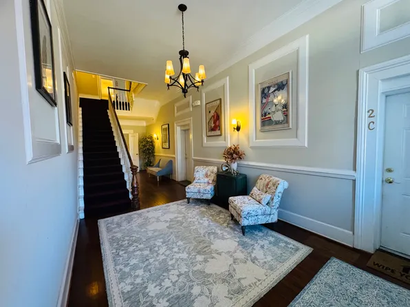 194 E Lee St APT 3B, Warrenton, VA 20186