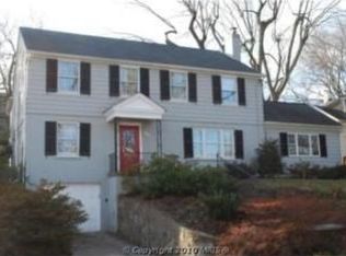 5606 Ontario Cir, Bethesda, MD 20816