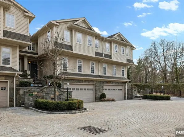 3 Kensington Ct, Tenafly, NJ 07670