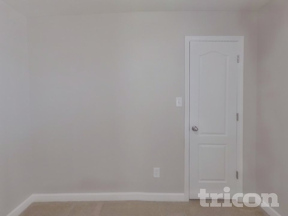 1st image of 502 Glencroft Dr