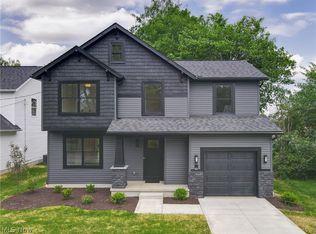 870 Meridian St, Akron, OH 44310