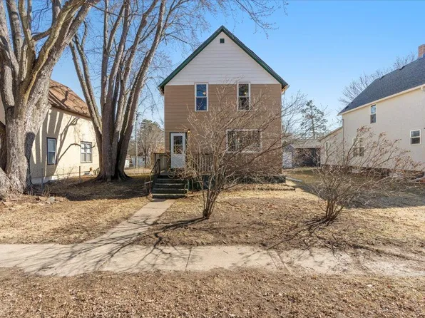214 3rd St NW, Crosby, MN 56441