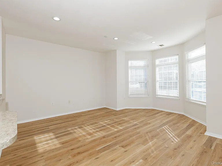 11 Jacqueline Way — Photo 7