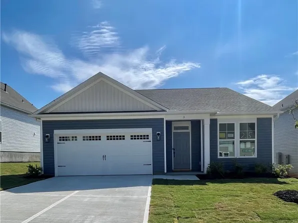 3 Halsey St, Central, SC 29630